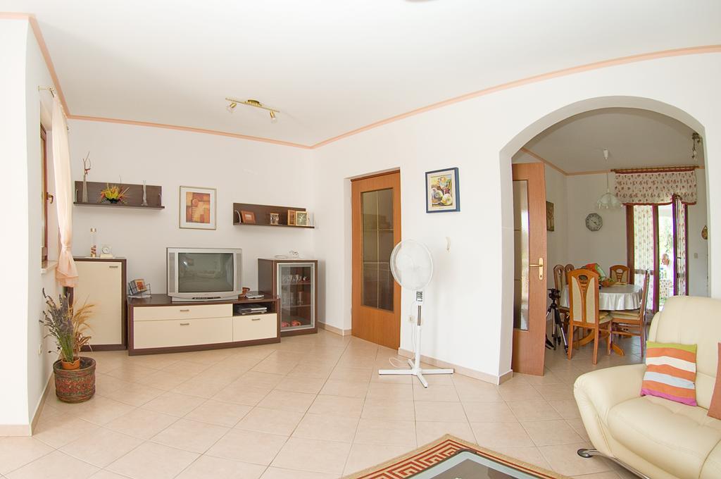 Holiday Home Magnolia Tar-Vabriga Cameră foto