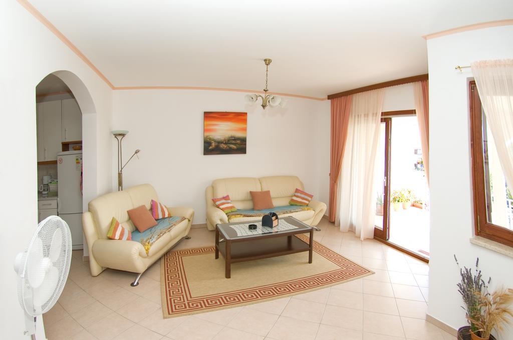 Holiday Home Magnolia Tar-Vabriga Cameră foto