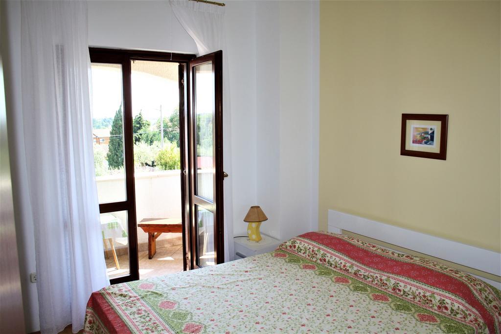 Holiday Home Magnolia Tar-Vabriga Exterior foto